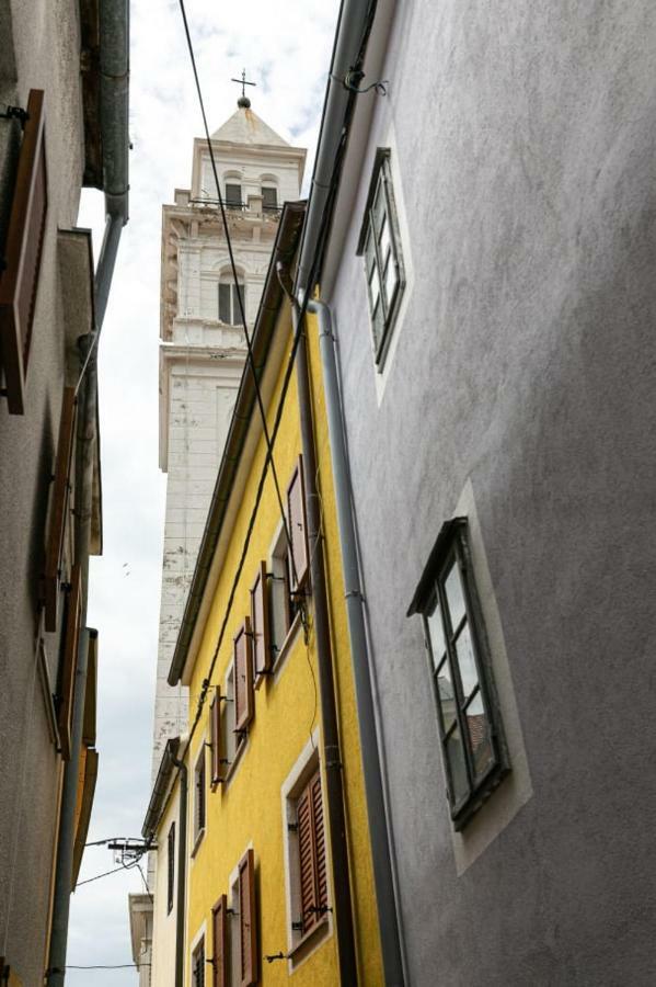 Apartment Old Town Novi Vinodolski