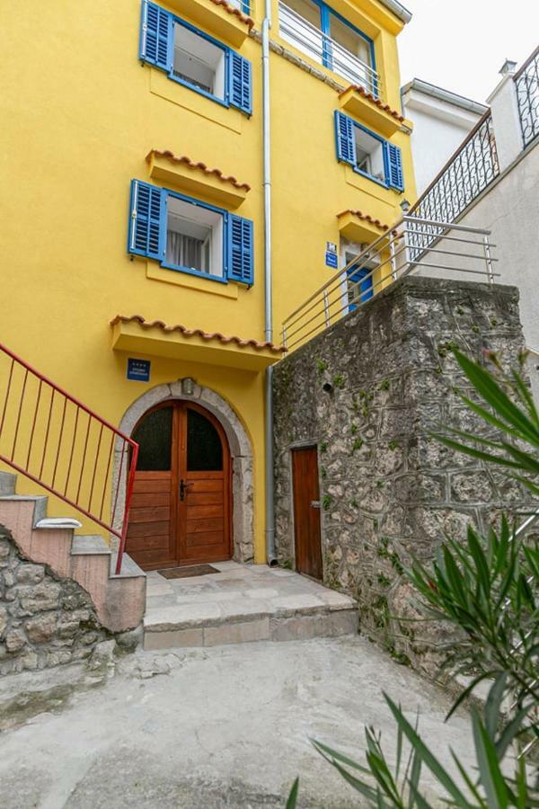 Apartment Old Town *