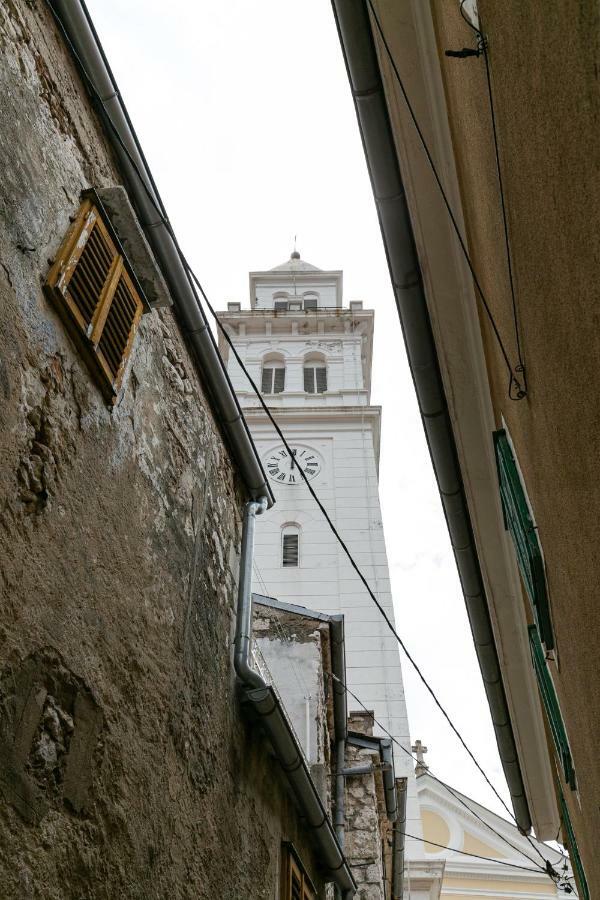 Apartment Old Town Novi Vinodolski